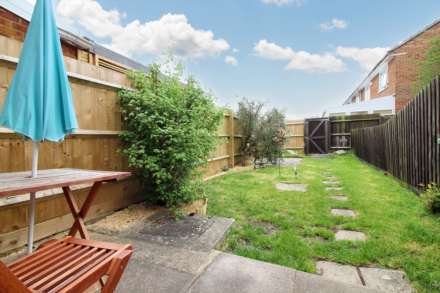 Upper Abbotts Hill, Aylesbury, Image 4