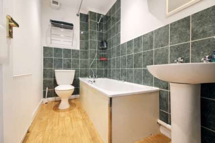 Upper Abbotts Hill, Aylesbury, Image 6