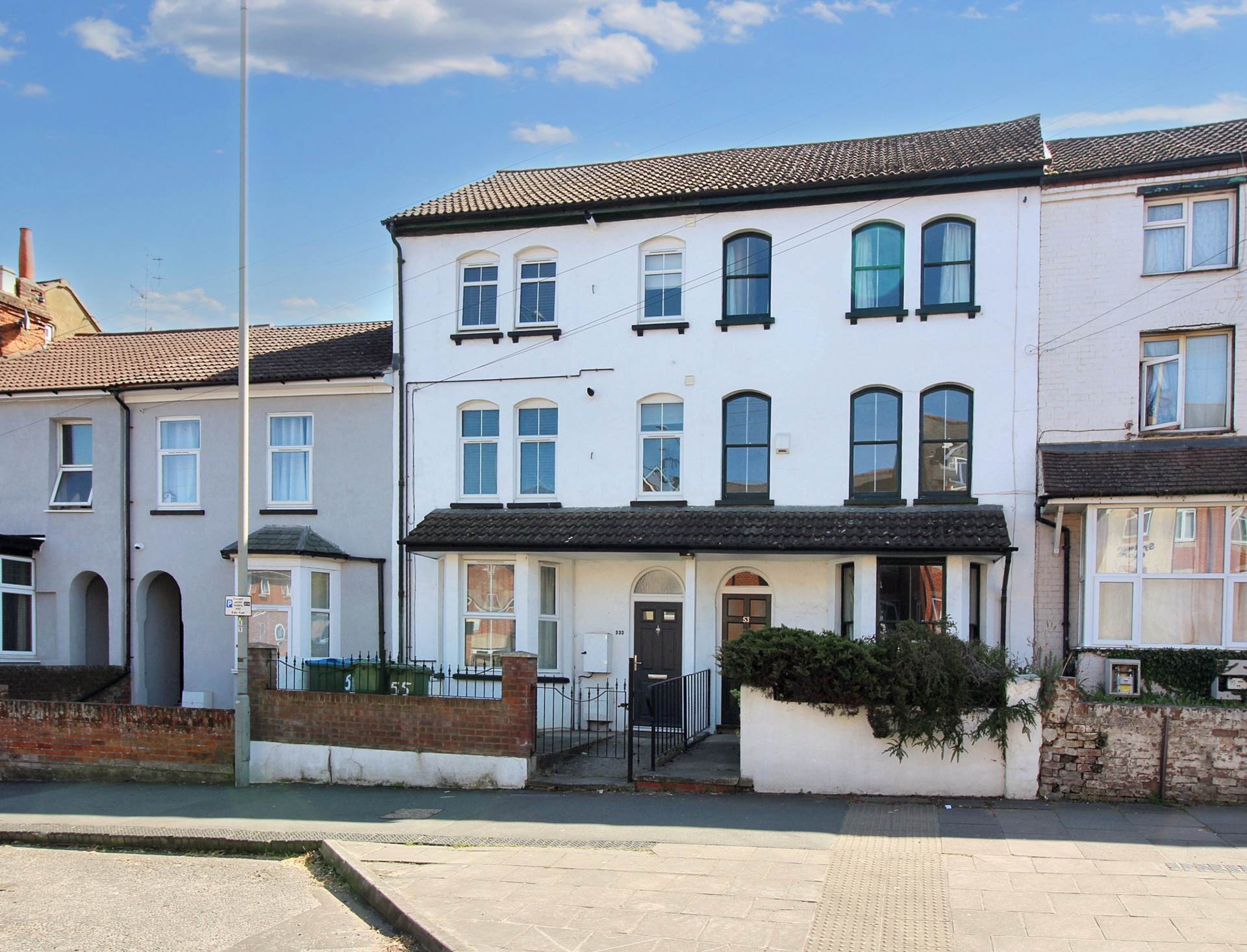 Buckingham Road, Aylesbury, Image 1