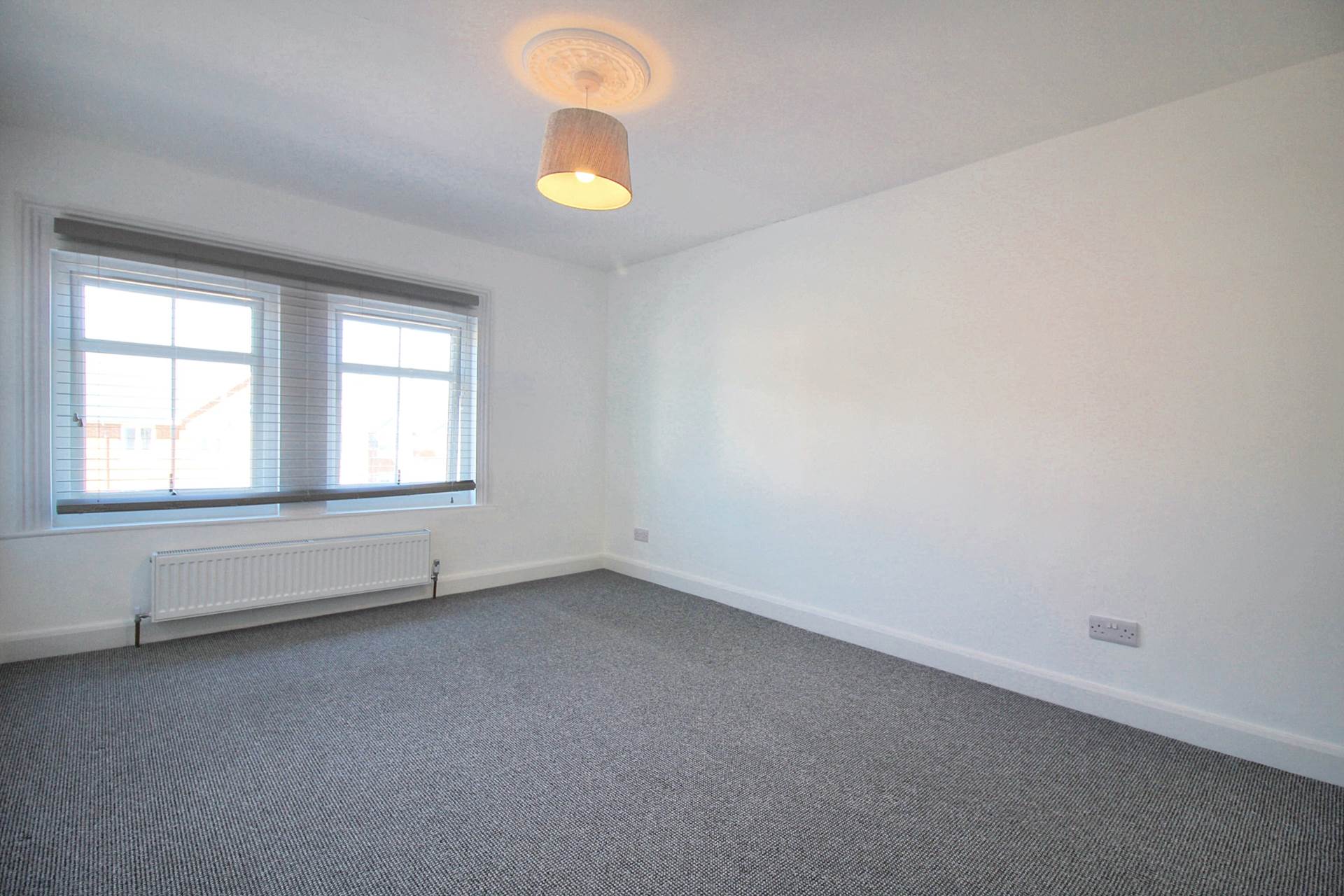 Buckingham Road, Aylesbury, Image 3