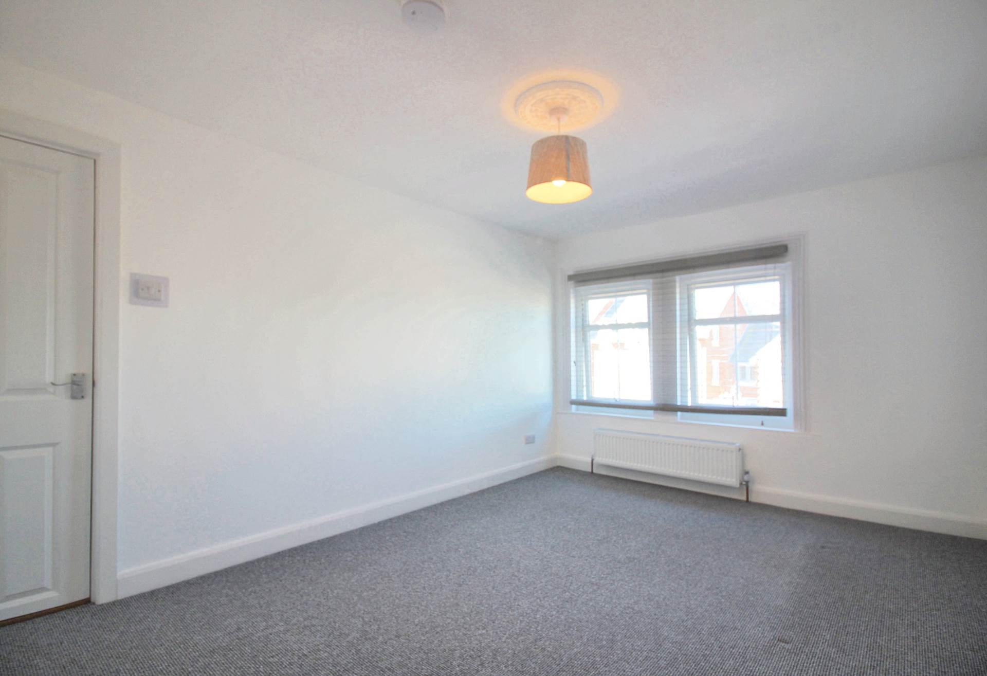 Buckingham Road, Aylesbury, Image 4
