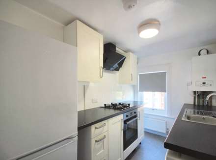 Buckingham Road, Aylesbury, Image 2