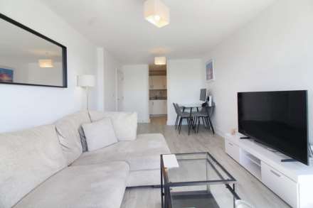 Stanton House, Aylesbury, Image 7