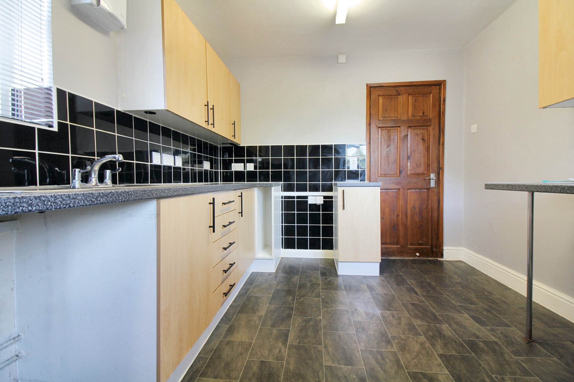 Nash Road, Thornborough, Image 4