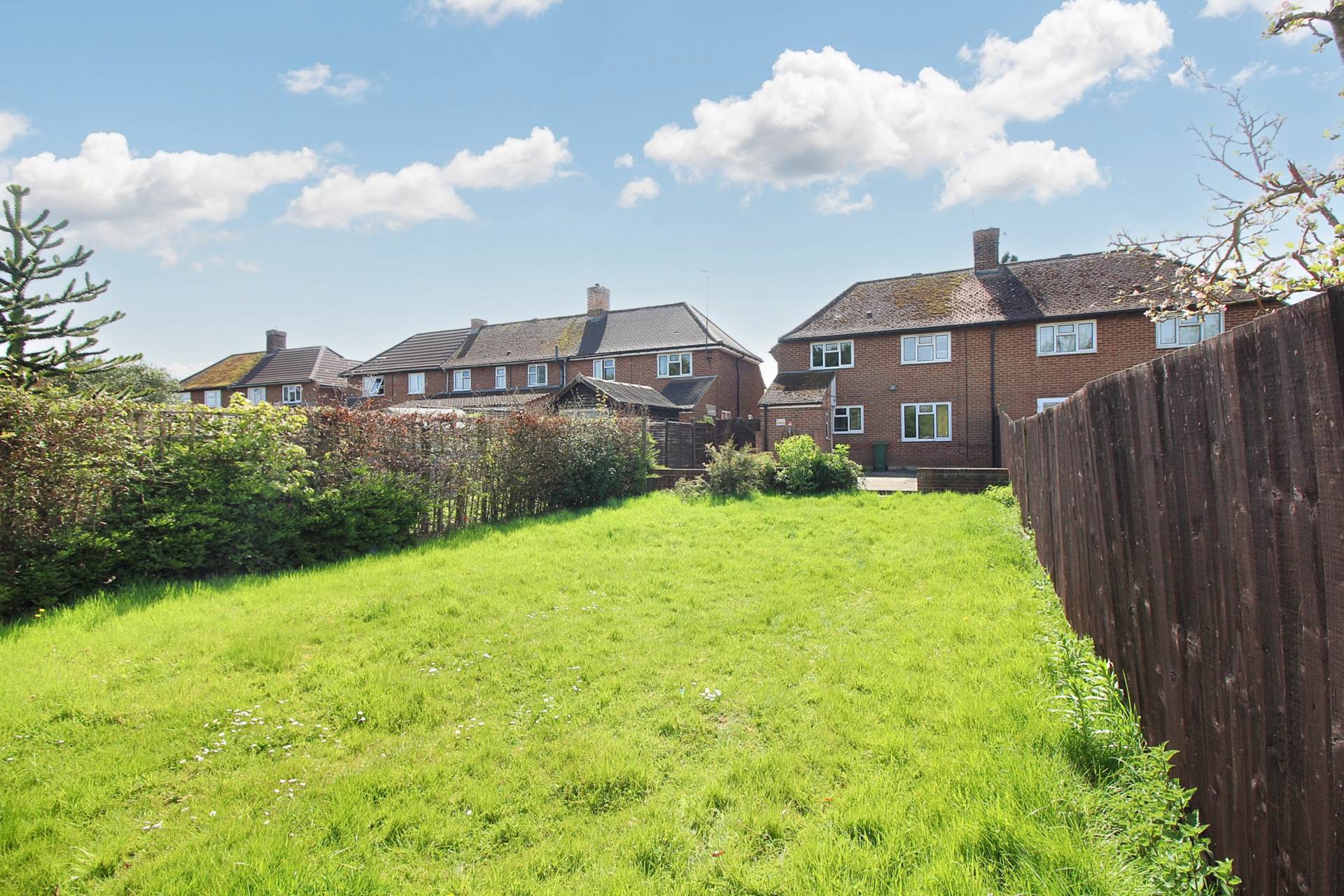 Nash Road, Thornborough, Image 8