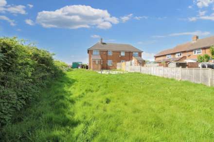 South End, Leckhampstead, Image 3