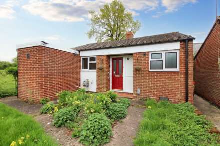 White Hart Close, Ludgershall, Image 1