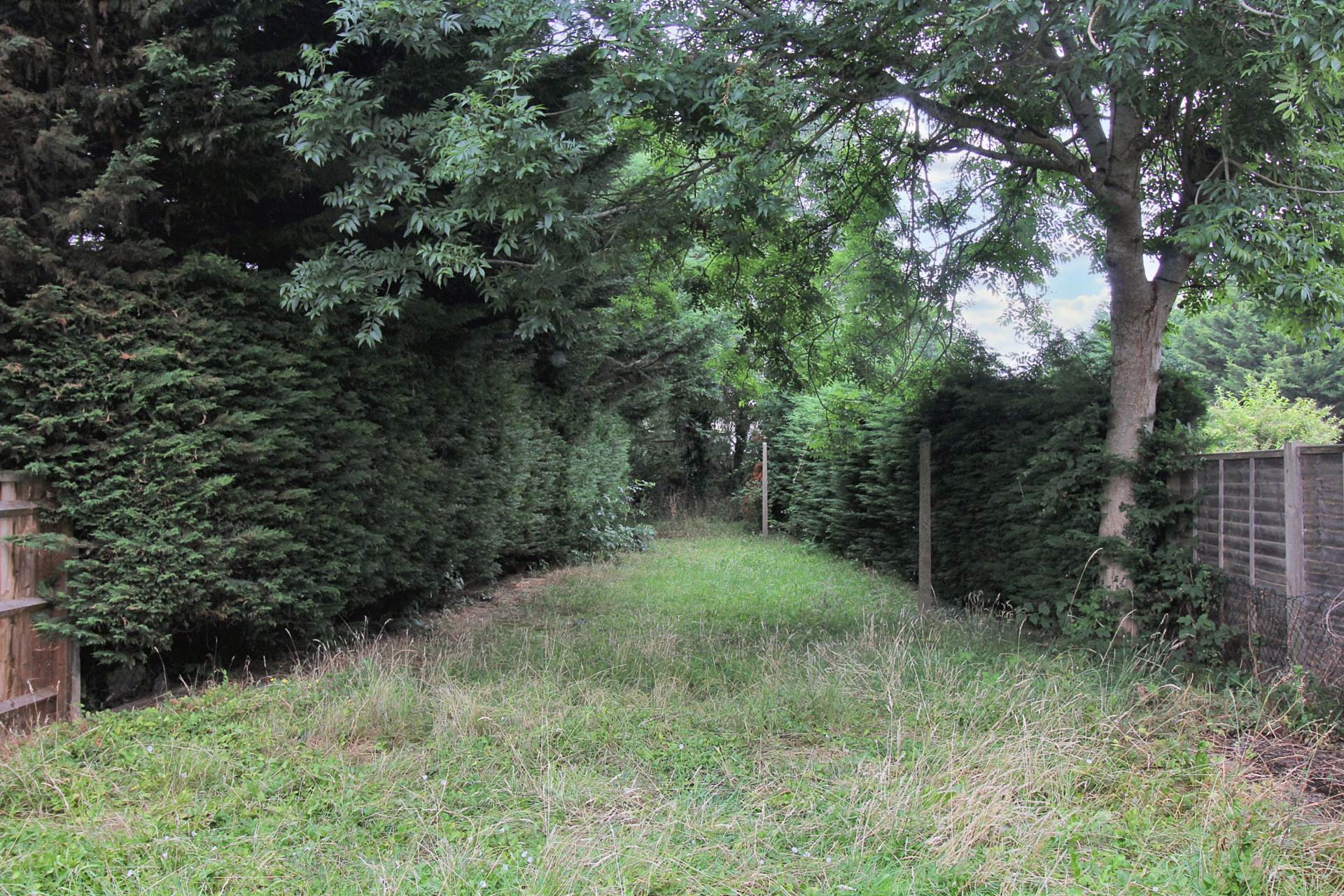 Lee Road, Aylesbury, Image 9