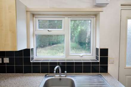 Lee Road, Aylesbury, Image 10