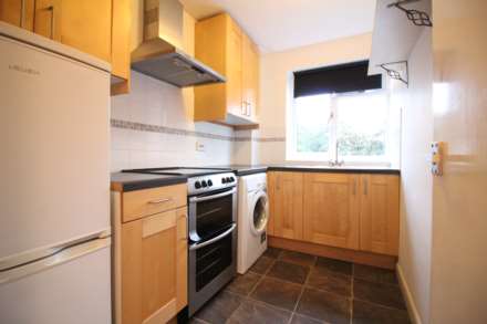 Locke Close, Intalbury Avenue, Image 4