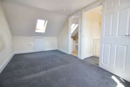 Connaught Road, West Ealing, Image 7