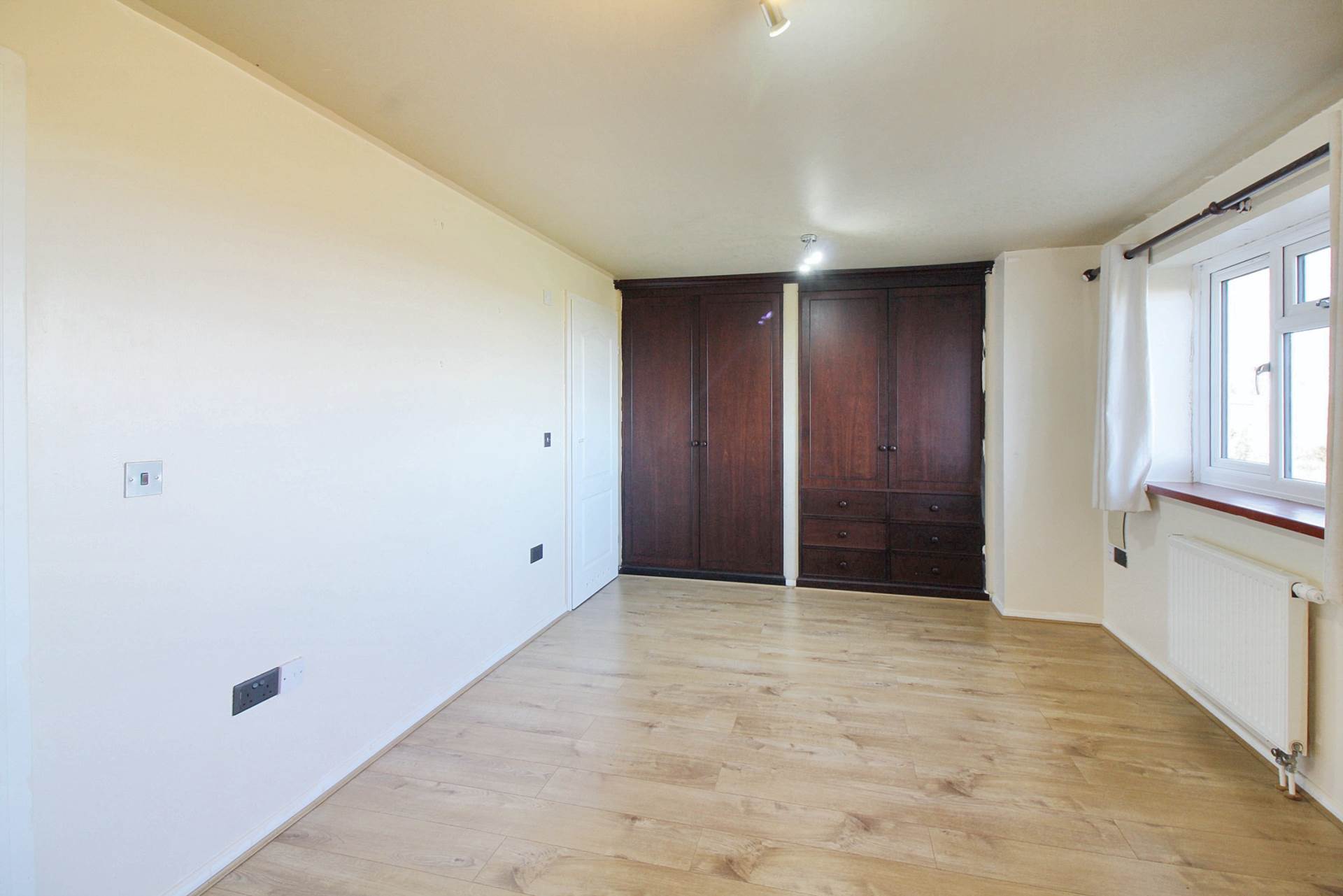 Thornton Road, Nash, Image 12