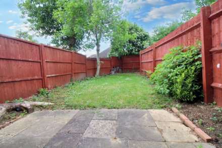 Dearing Close, Aylesbury, Image 4