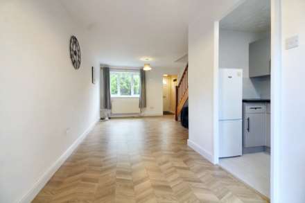 Dearing Close, Aylesbury, Image 2