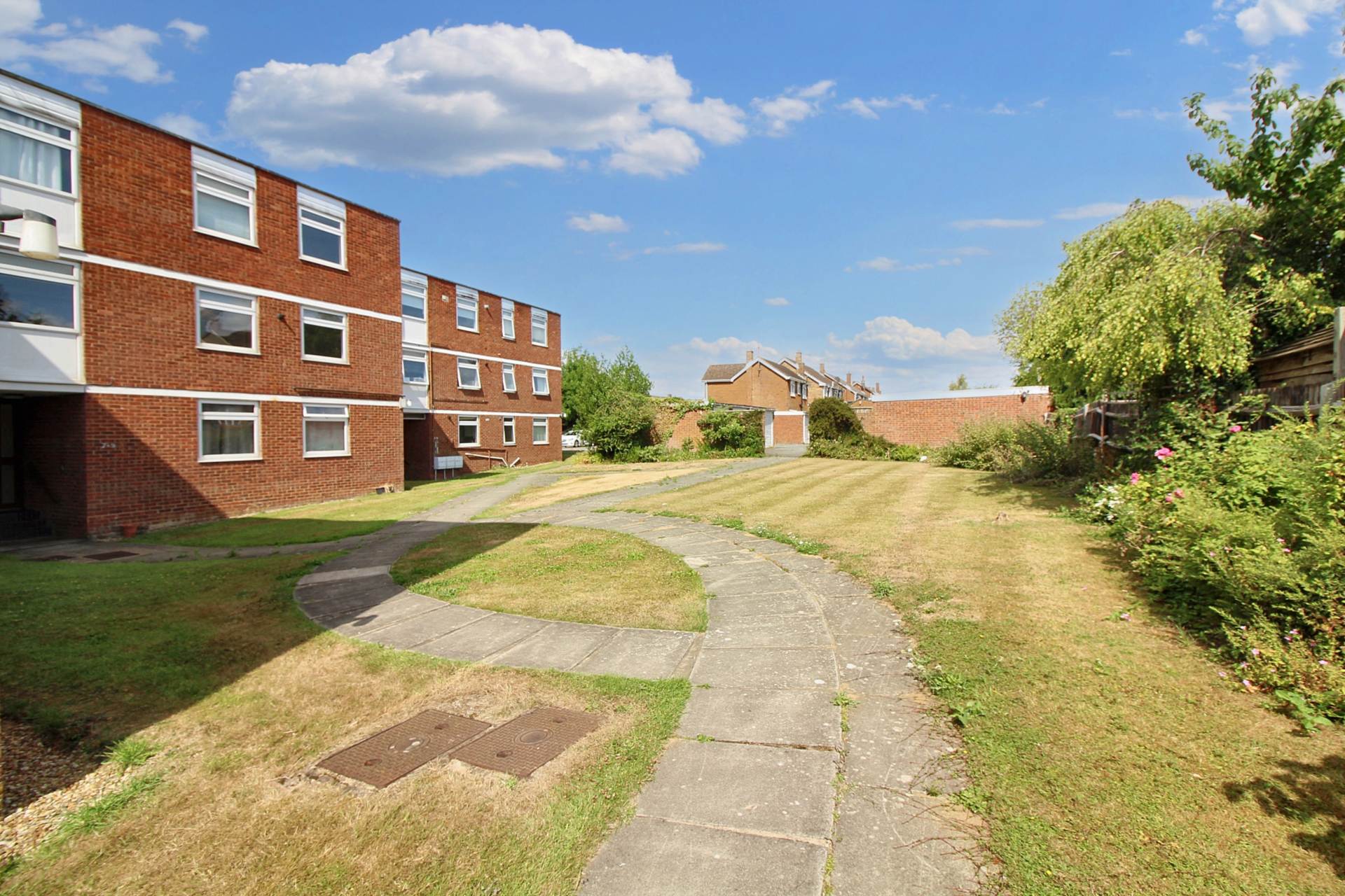 Ridgeway Court, Aylesbury, Image 11