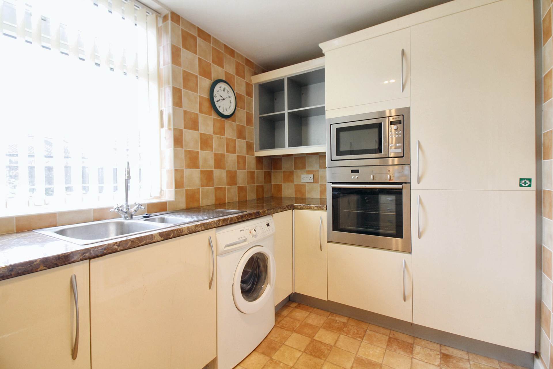 Ridgeway Court, Aylesbury, Image 8