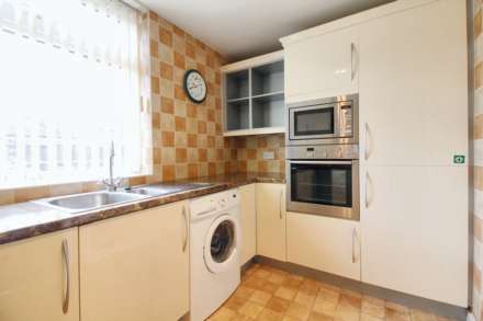 Ridgeway Court, Aylesbury, Image 8