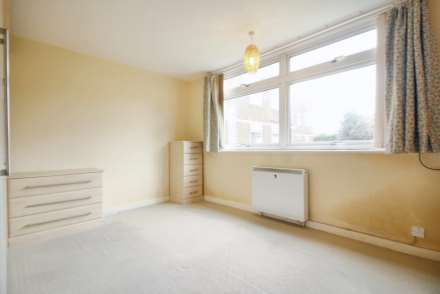 Ridgeway Court, Aylesbury, Image 9