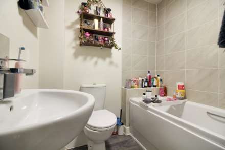 Edward Road, Buckingham, Image 9