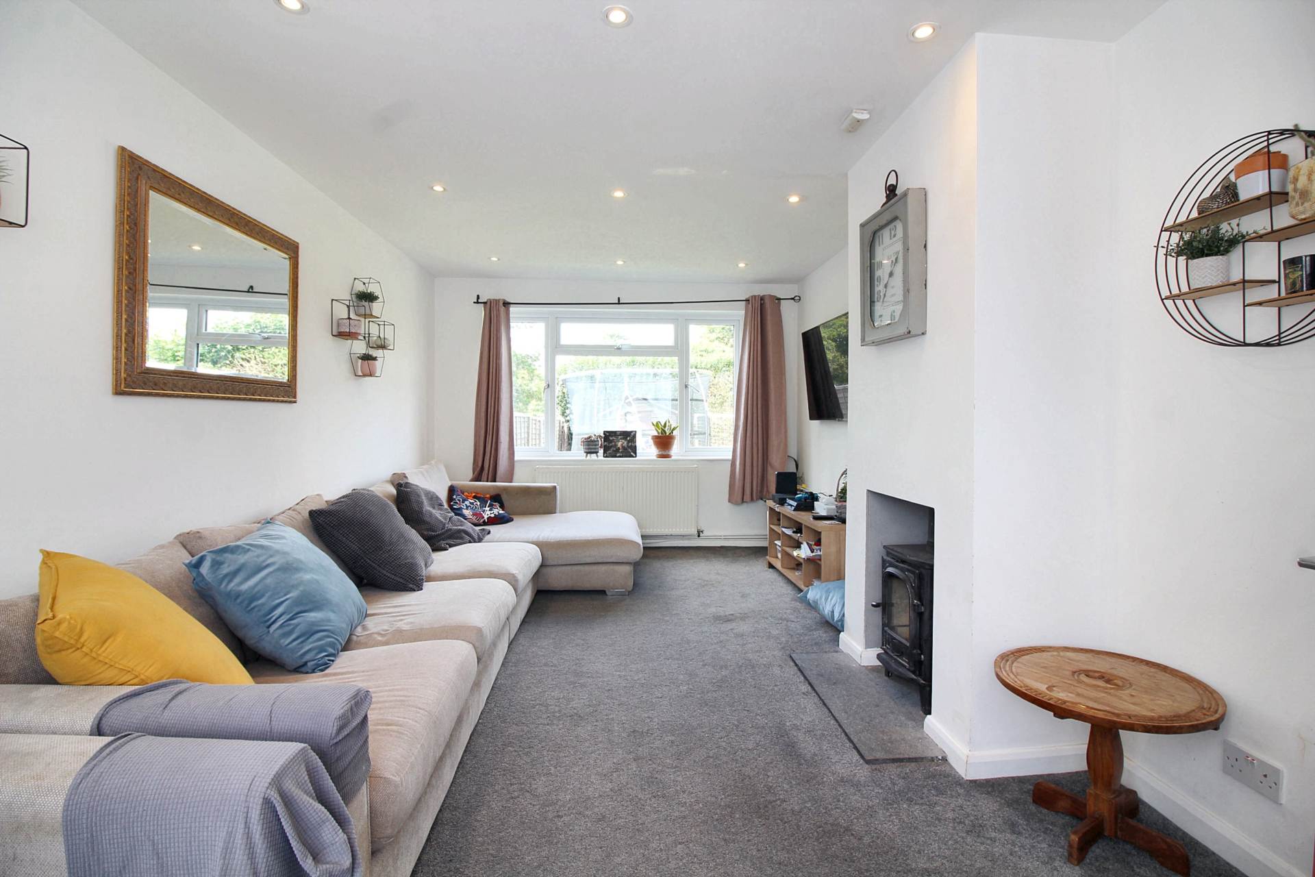 Palmer Avenue, Aylesbury, Image 2