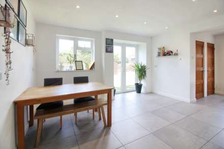 Palmer Avenue, Aylesbury, Image 5