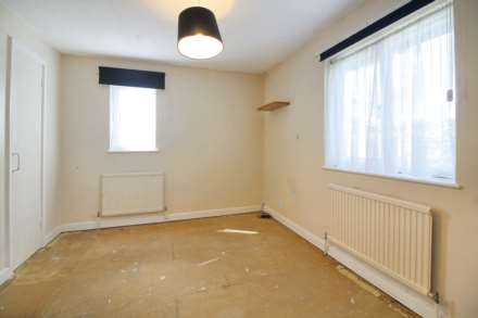 Lander Road, Aylesbury, Image 6