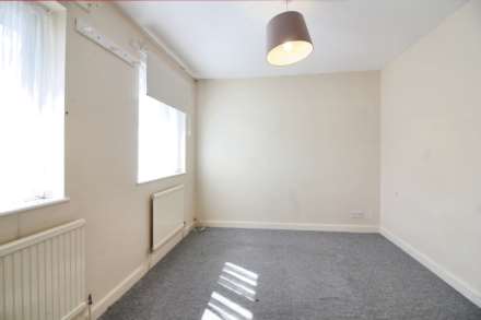 Lander Road, Aylesbury, Image 7