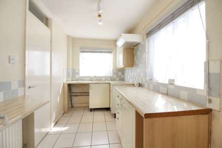 Lander Road, Aylesbury, Image 9