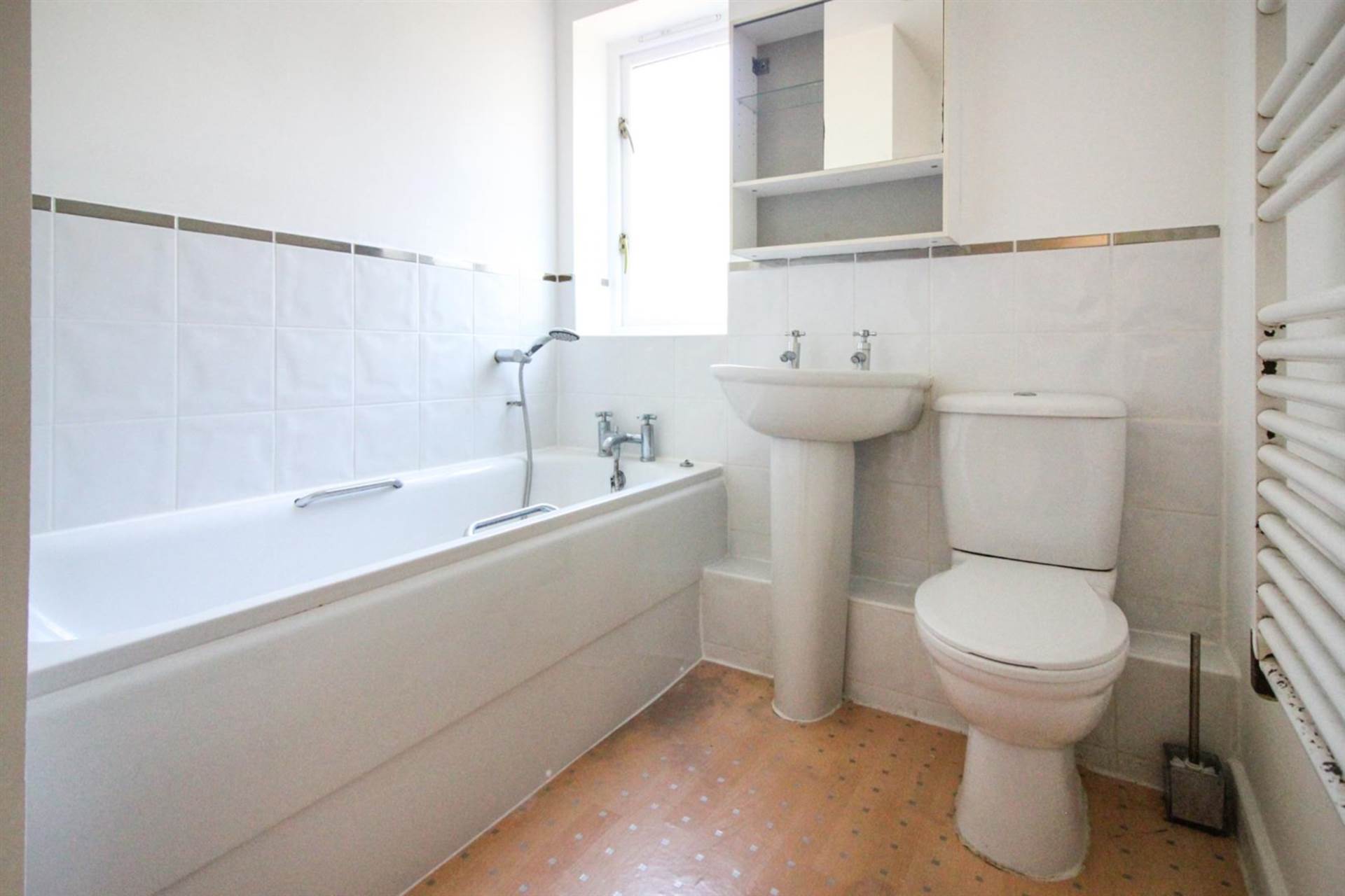 Mere Court, Pine Street, Image 4