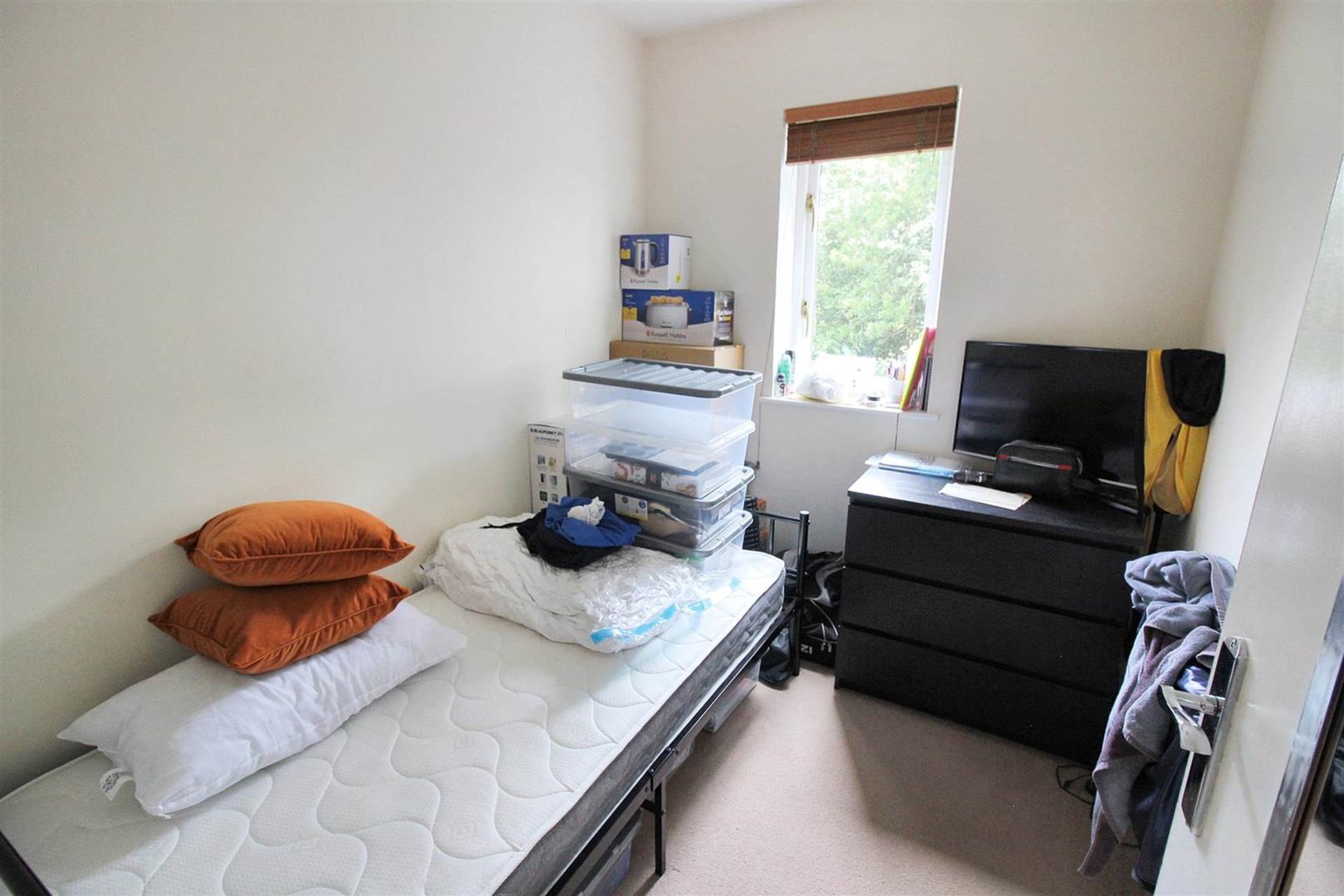 Mere Court, Pine Street, Image 8