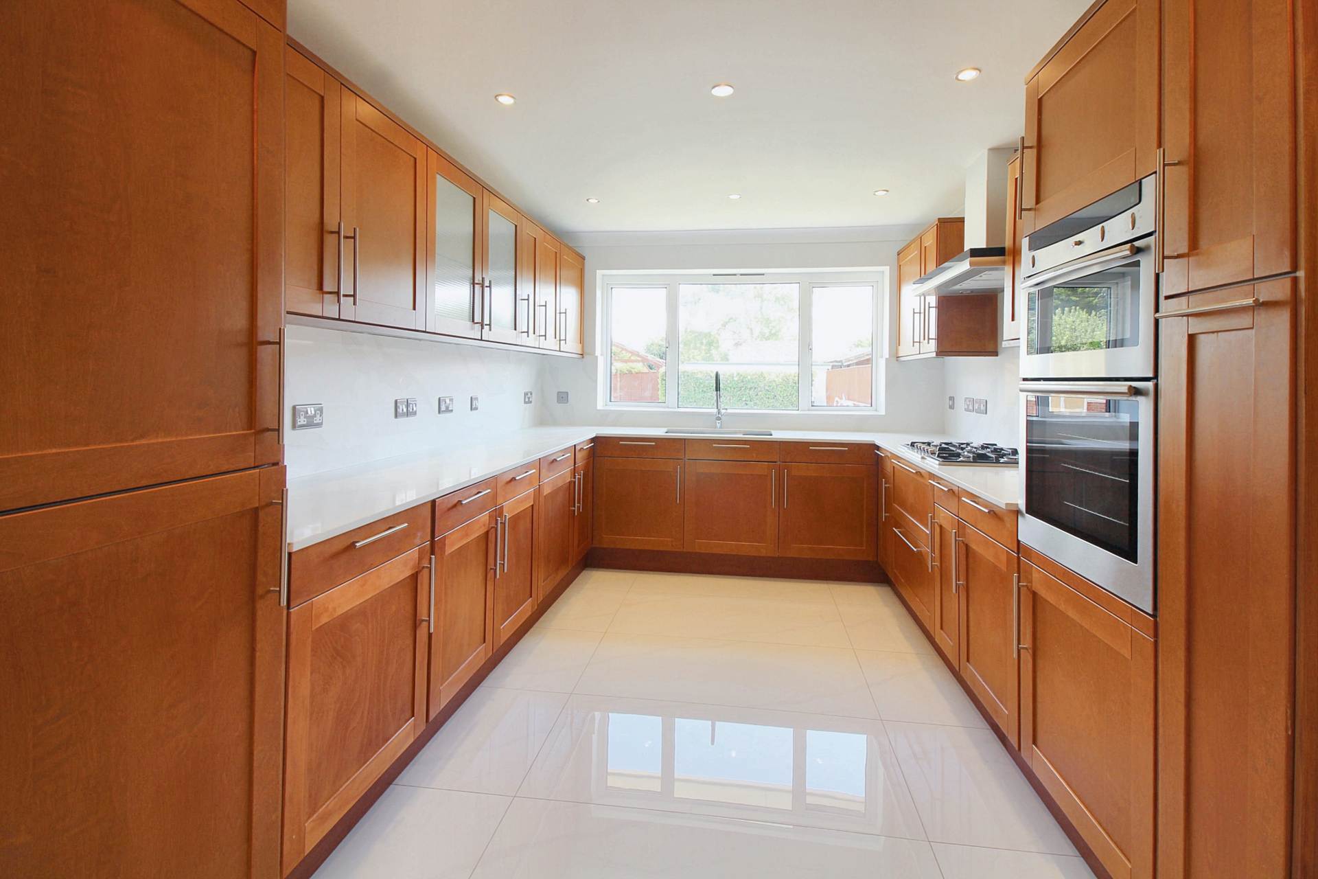 Middle Road, Aylesbury, Image 2