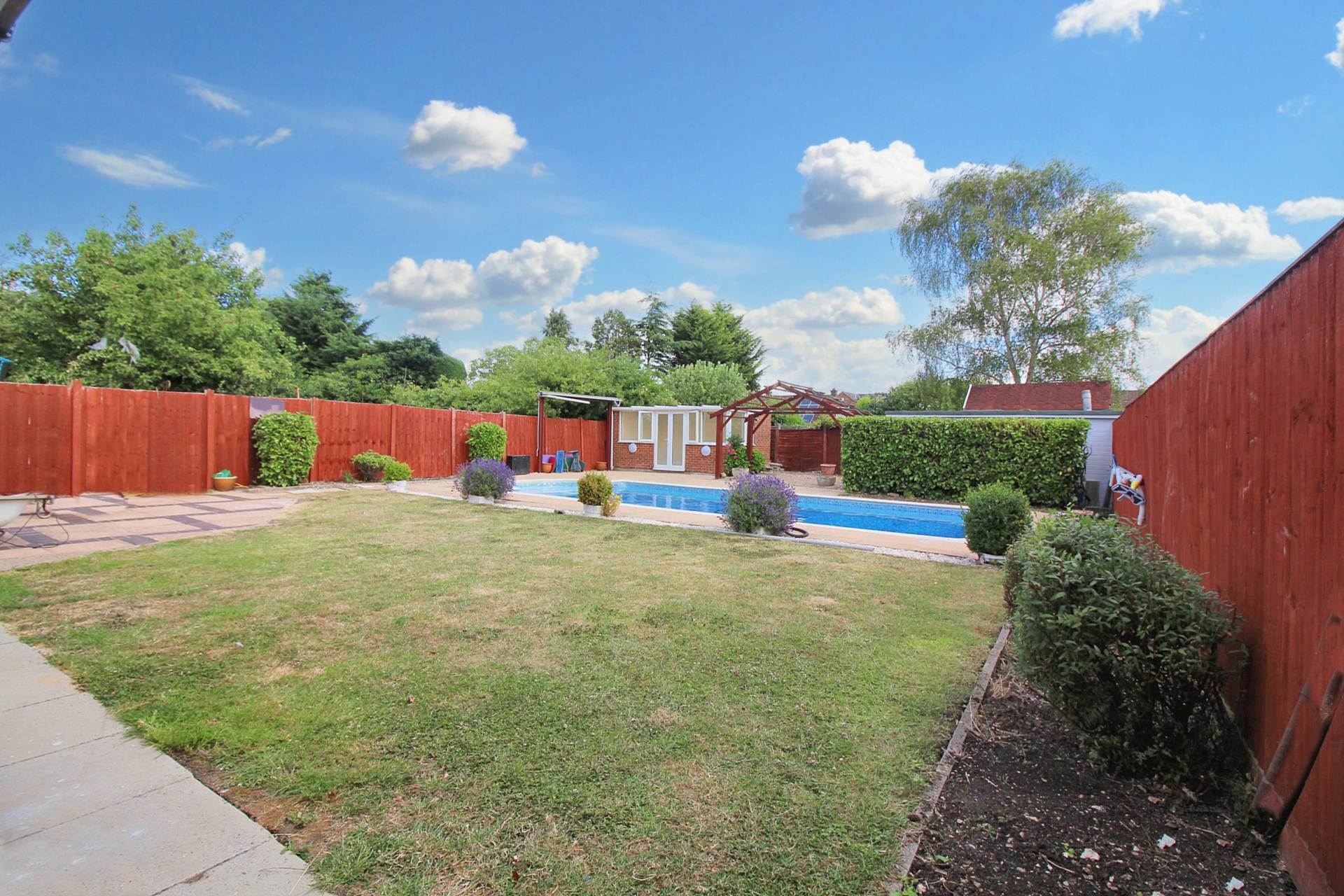 Middle Road, Aylesbury, Image 22