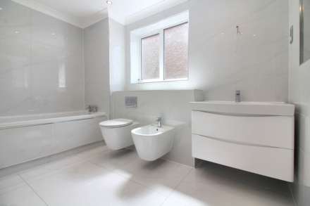 Middle Road, Aylesbury, Image 3