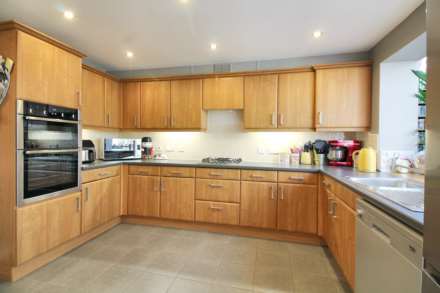 Cooks Road, Aylesbury, Image 9