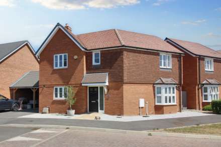 3 Bedroom Detached, Charles Kidnee Way, Stoke Mandeville