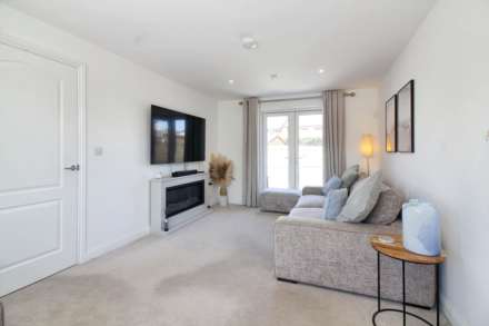 Charles Kidnee Way, Stoke Mandeville, Image 5