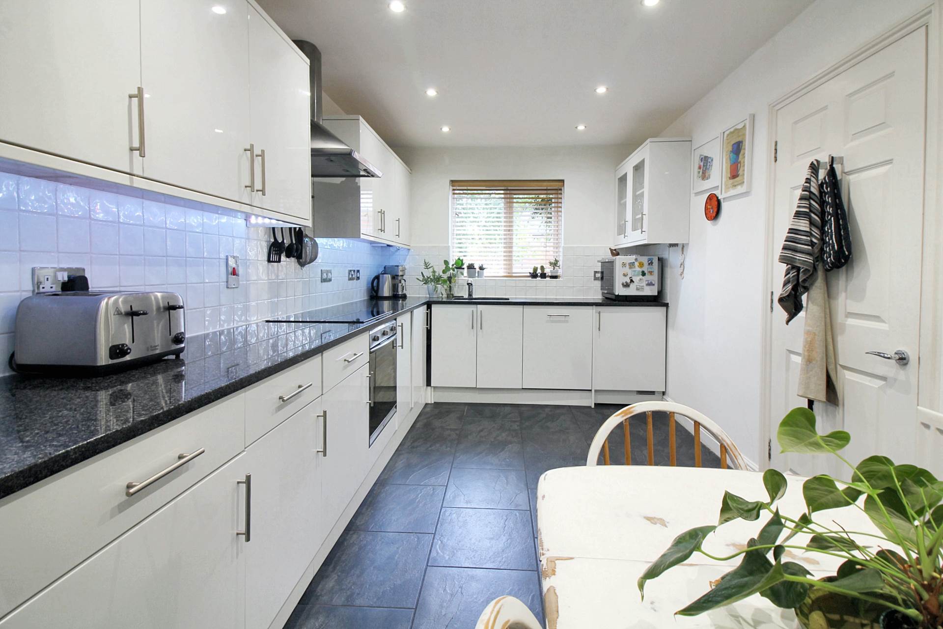Turnpike End, Aylesbury, Image 3
