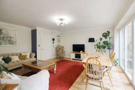 Turnpike End, Aylesbury, Image 5