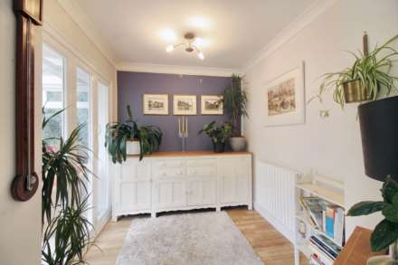 Turnpike End, Aylesbury, Image 6