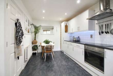 Turnpike End, Aylesbury, Image 9
