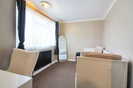 Harvey Road, Aylesbury, Image 10