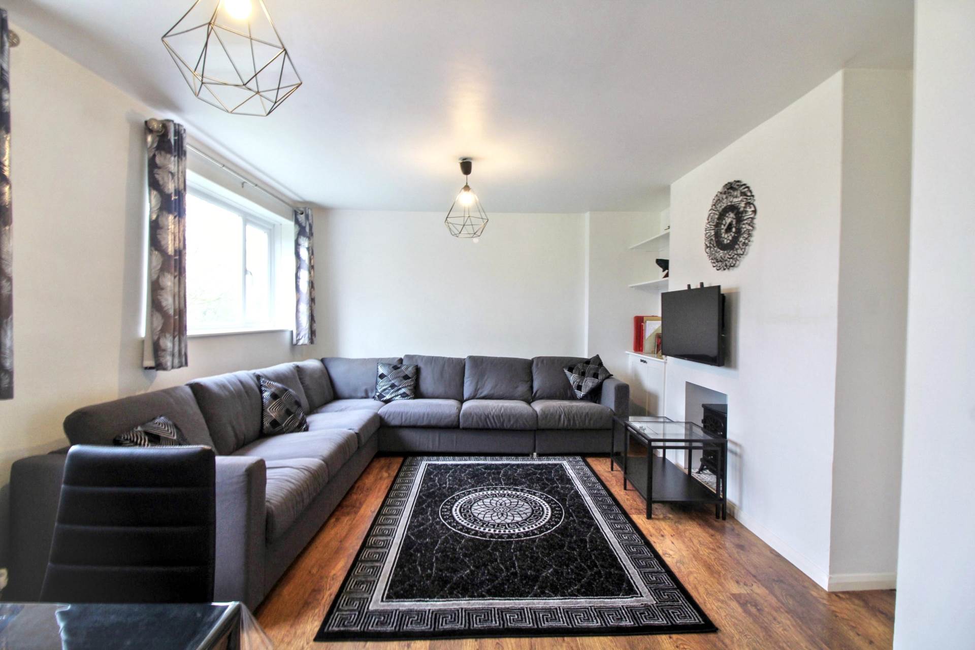 Lavric Road, Aylesbury, Image 3