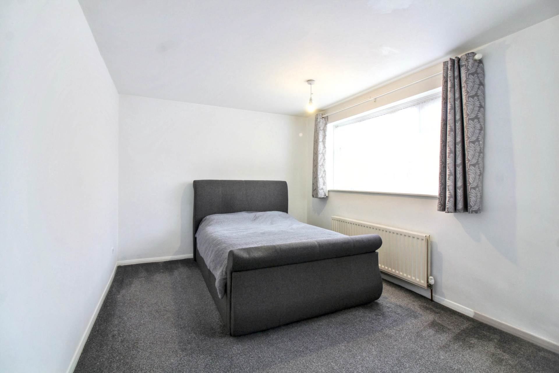 Lavric Road, Aylesbury, Image 9