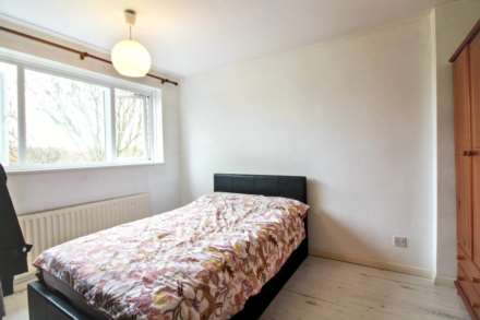 Lavric Road, Aylesbury, Image 7