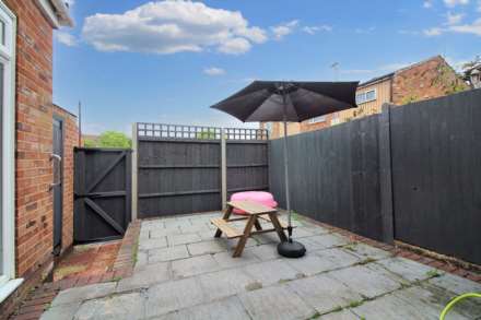 Cottesloe Terrace, Aylesbury, Image 4