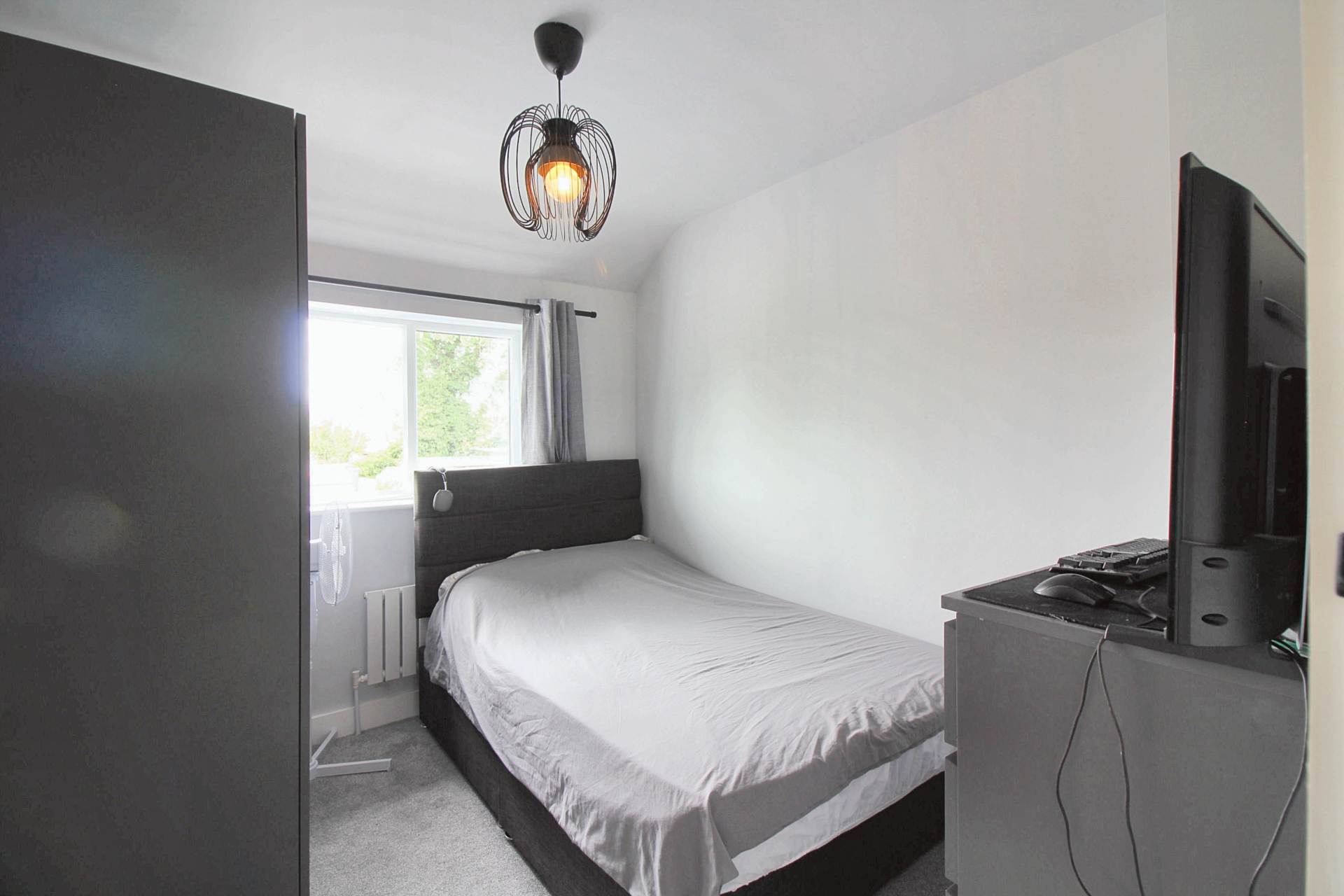 Queens Mead, Aylesbury, Image 17