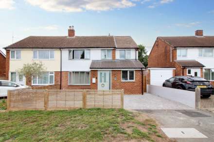 Queens Mead, Aylesbury, Image 20