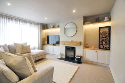 Queens Mead, Aylesbury, Image 3