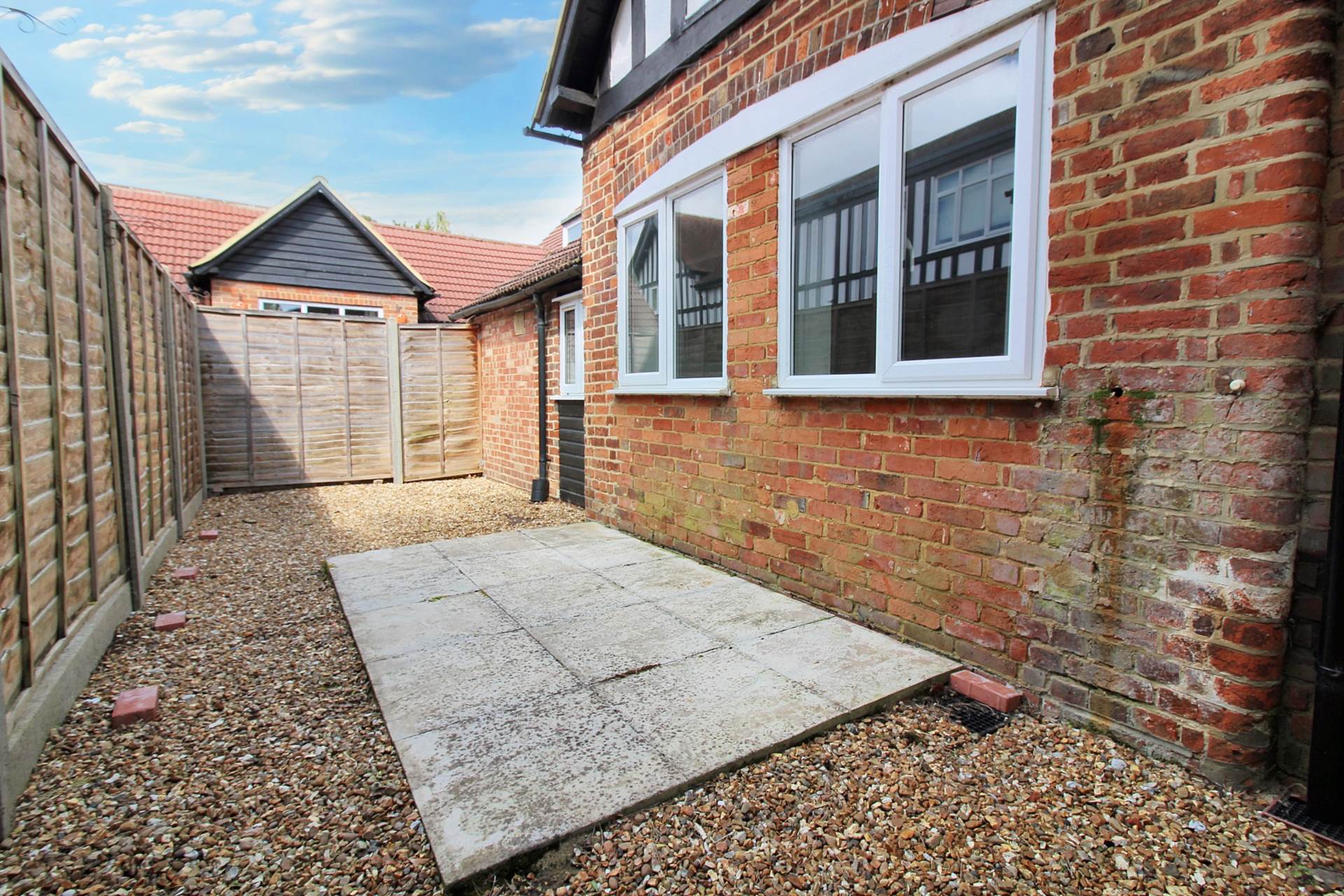 Apartment   The Coach House, High Street, Image 2