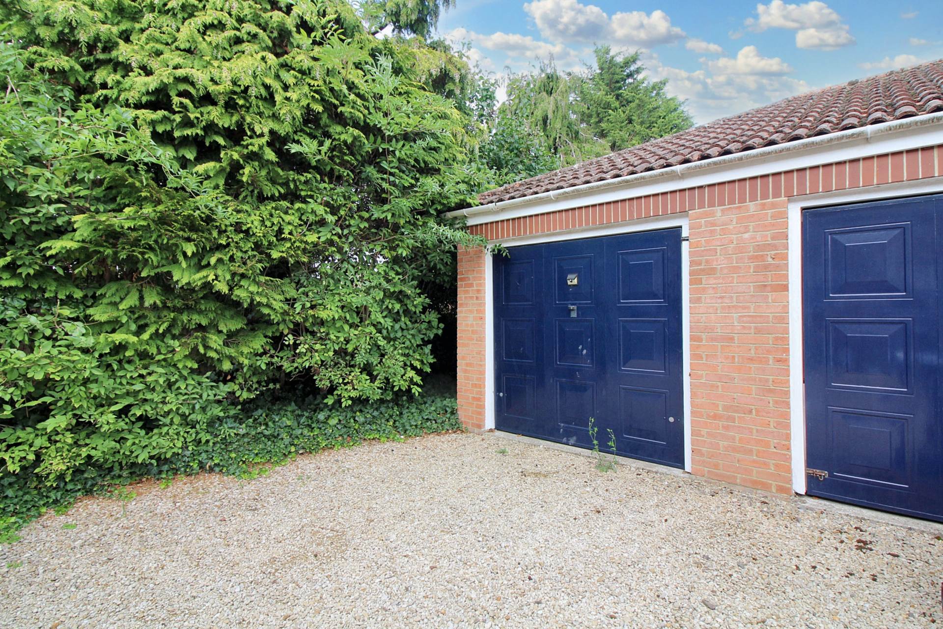 Mundys Farm Middle Road, Aylesbury, Image 3